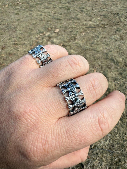 HarlemBling Hearts Chrome Cross Ring - 925 Silver Oxidized - Plain