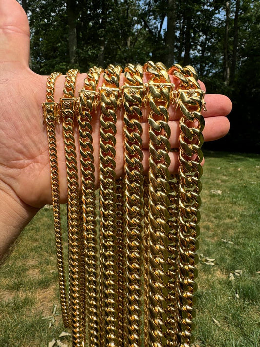 HarlemBling Miami Cuban Link Chain Necklace - 18k Yellow Gold Plated Stainless Steel - 16"-36" - 6mm-18mm