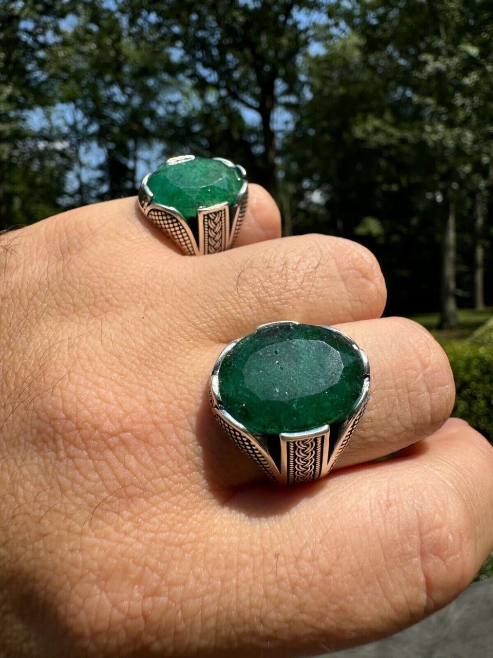 HarlemBling Wealth Ring - 925 Silver Oxidized - Genuine Green Emerald Stone