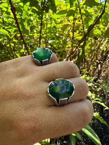 HarlemBling Wealth Ring - 925 Silver Oxidized - Genuine Green Emerald Stone