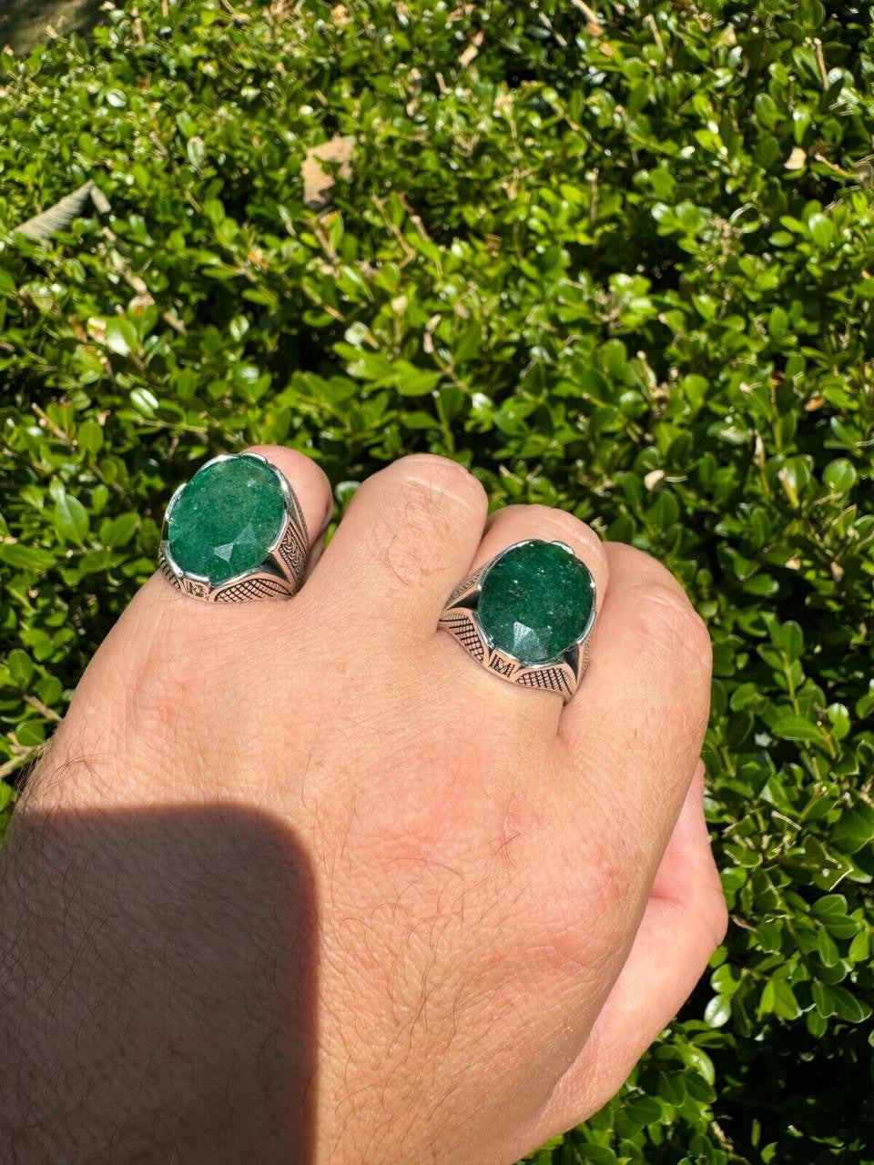 HarlemBling Wealth Ring - 925 Silver Oxidized - Genuine Green Emerald Stone